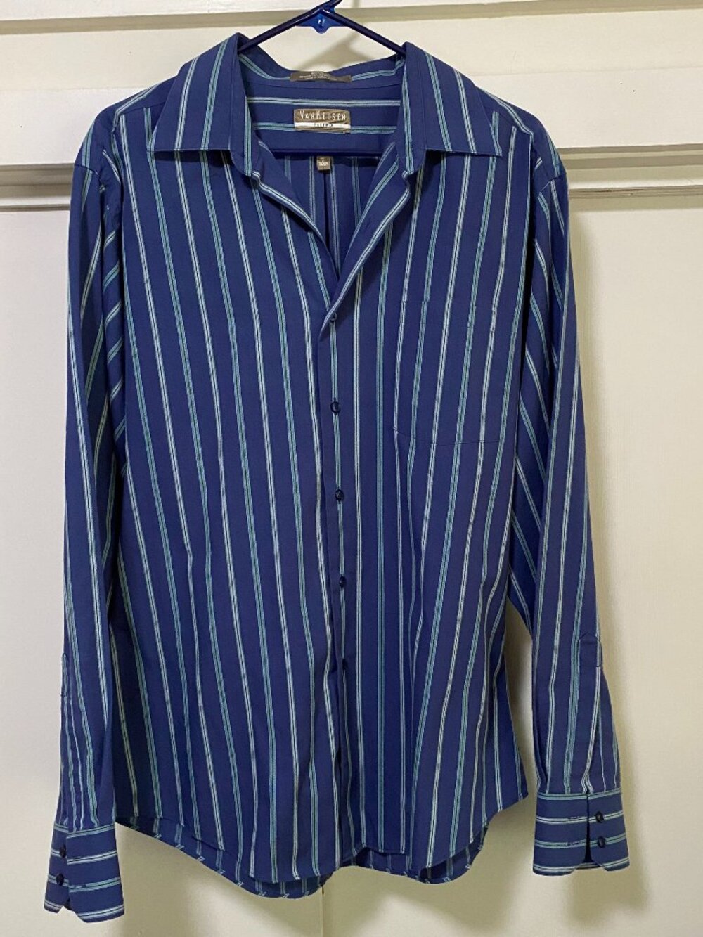 Van Heusen, men's long sleeve, navy button-down shirt w/stripes, size 17 - 36/37